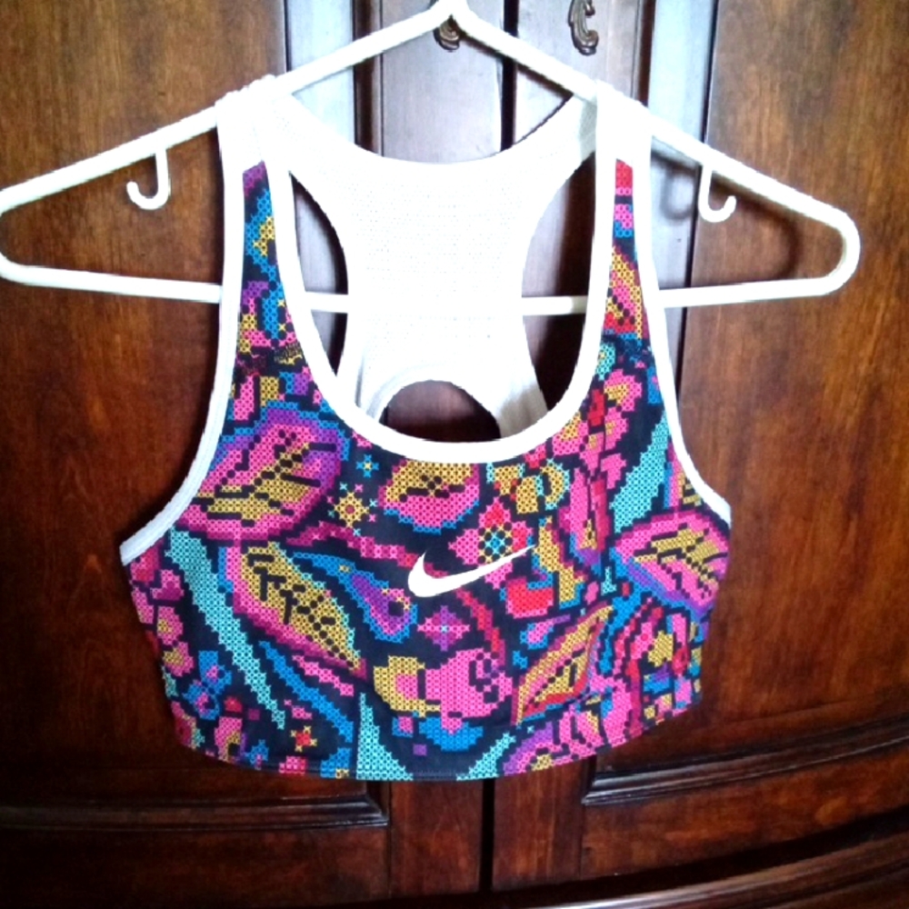 Nike Women's Multicolor Pixelated Mosaic Pattern Sports Bra XS